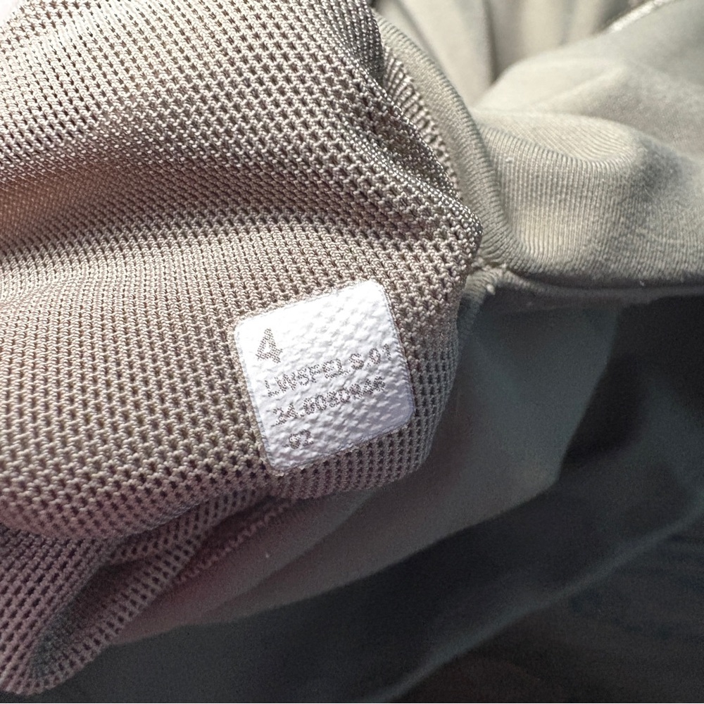 Lululemon wunder under smooth cover tight - Picture 7 of 7